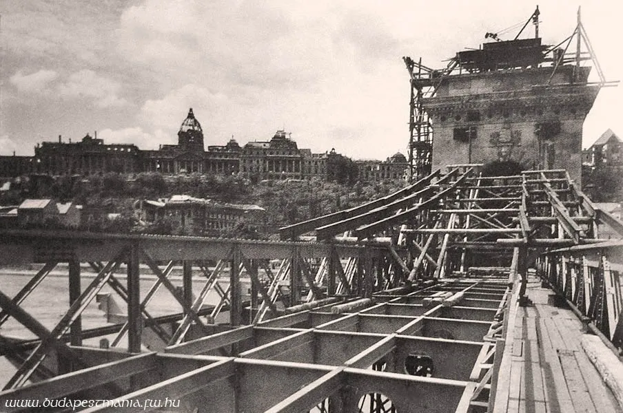 1948, a Széchenyi Lánchíd újjáépítése, Víziváros