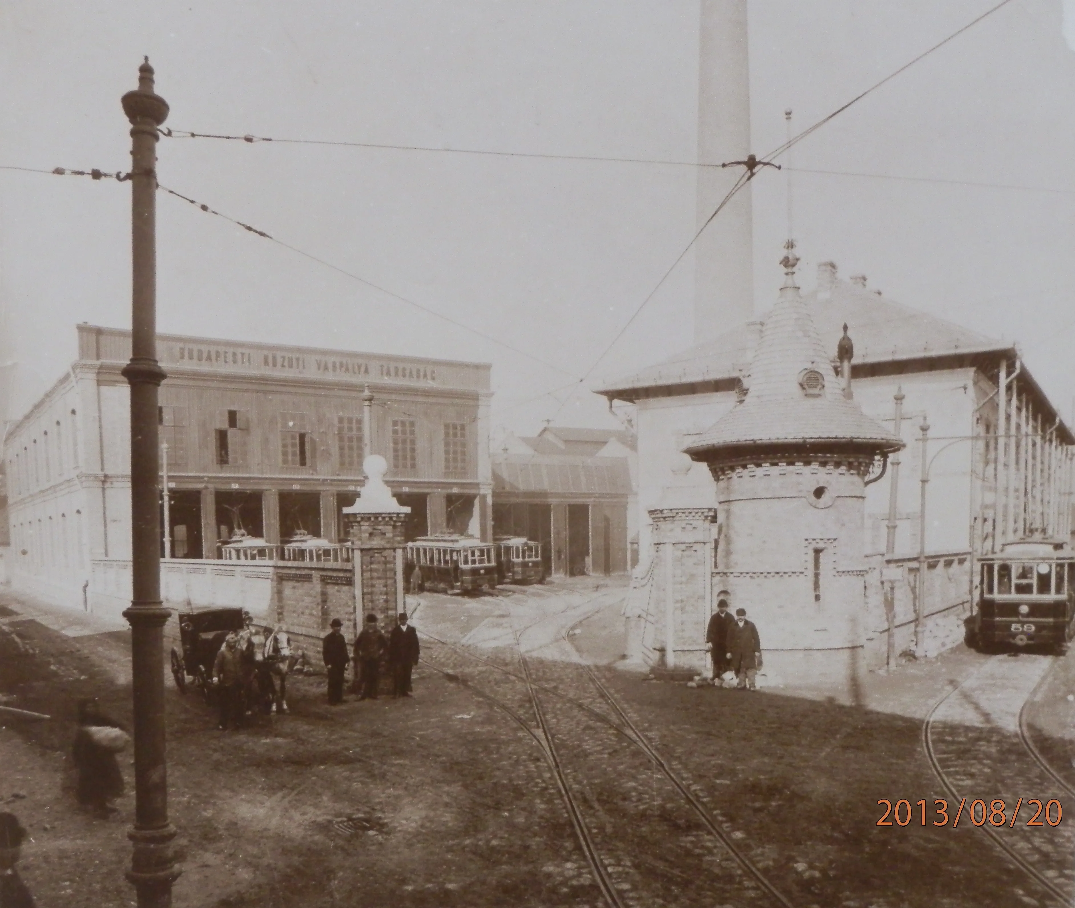 1890 táján, Pálffy (Fekete Sas) utca a Henger utcánál, Országút