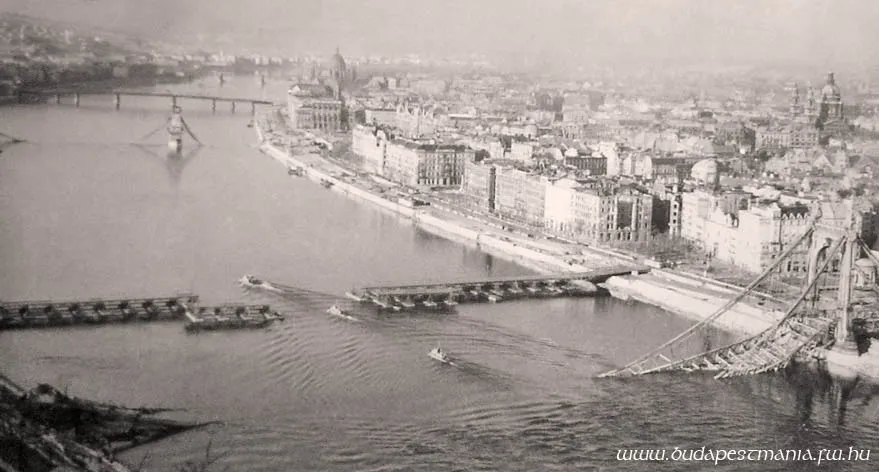 1945, a Petőfi pontonhíd, Belváros