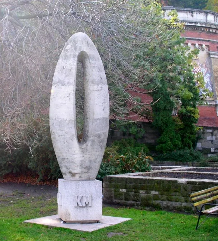 2012, Clark Ádám tér