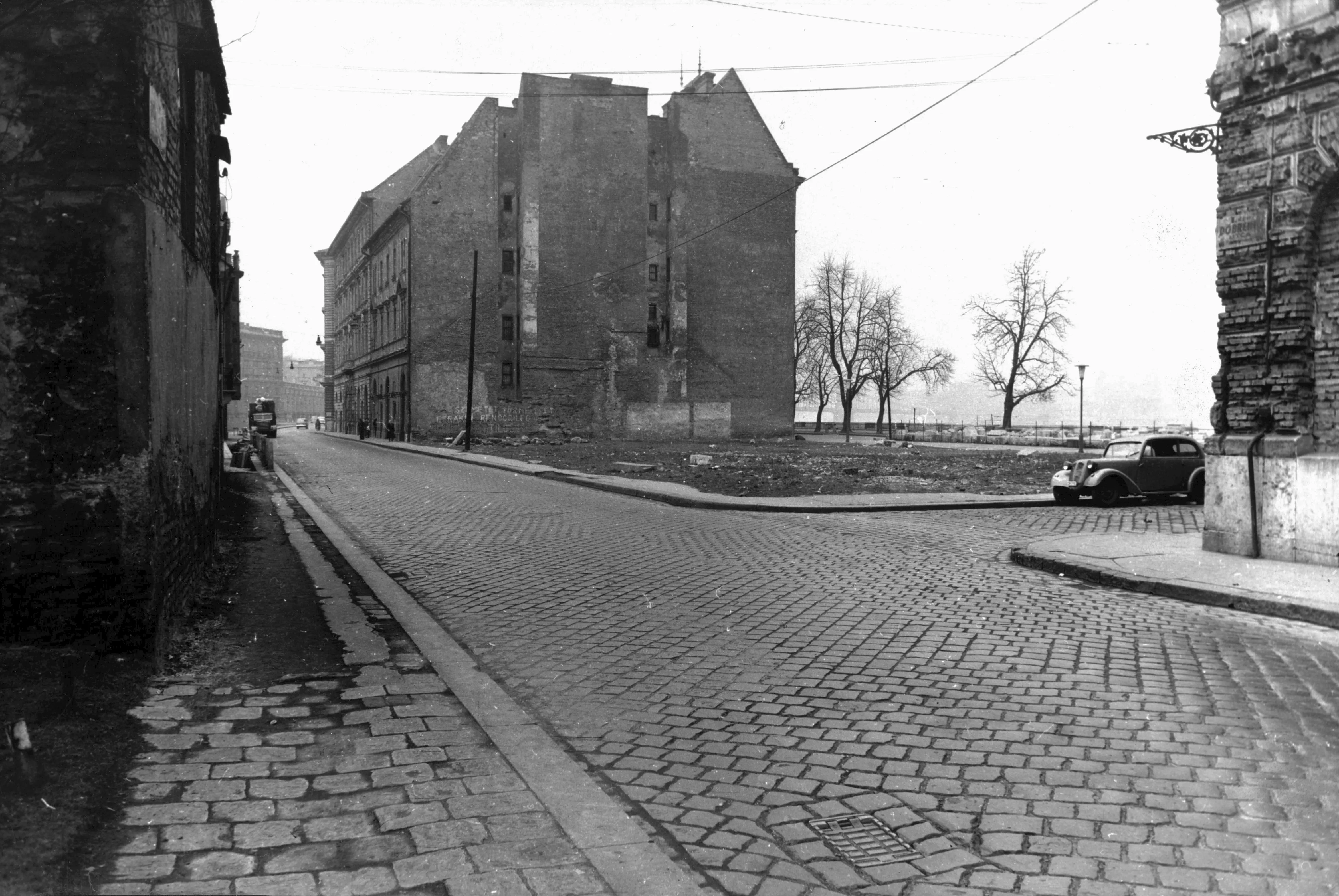 1960, Döbrentei utca, Tabán