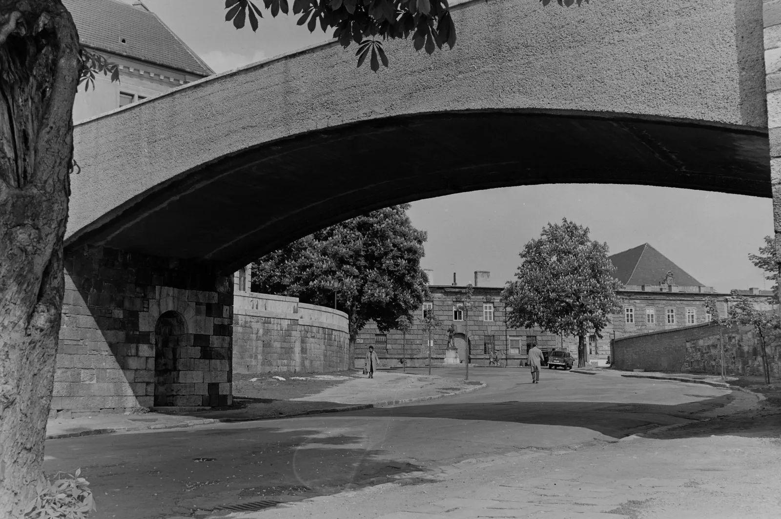 1955, Palota út, Krisztinaváros