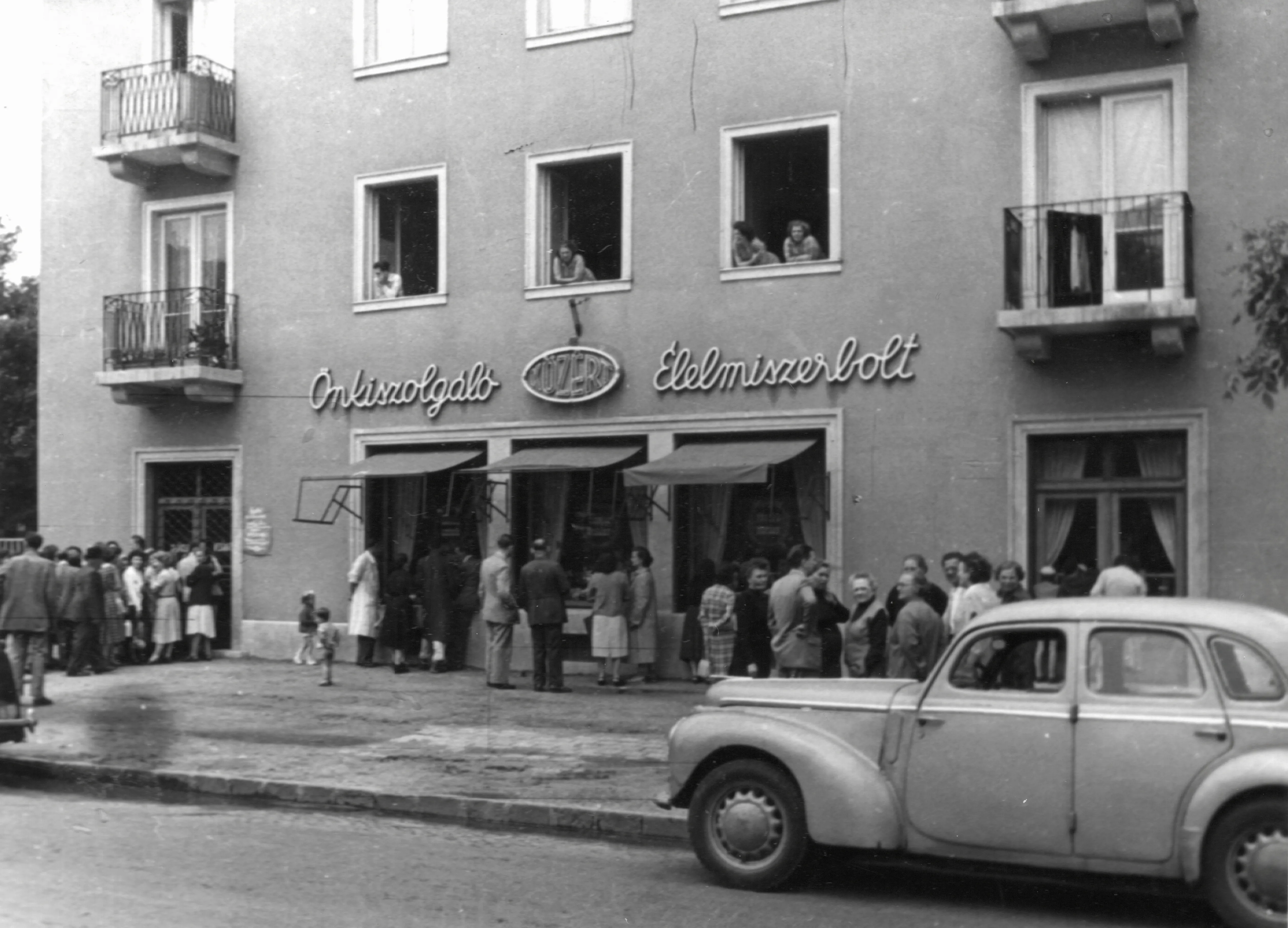 1956, Thököly út 128., Zugló, Törökőr