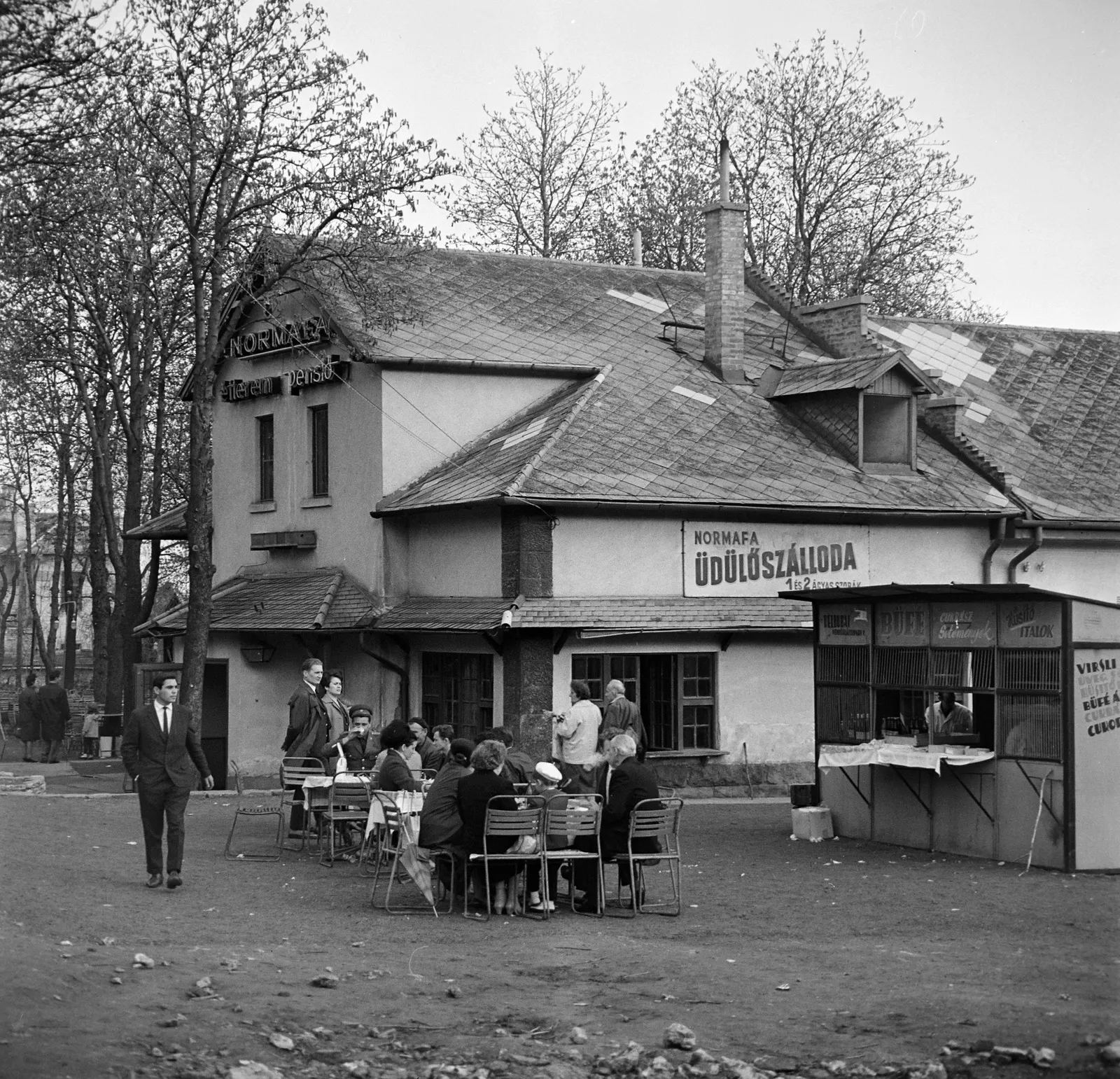1967, Eötvös út 52-56., Svábhegy