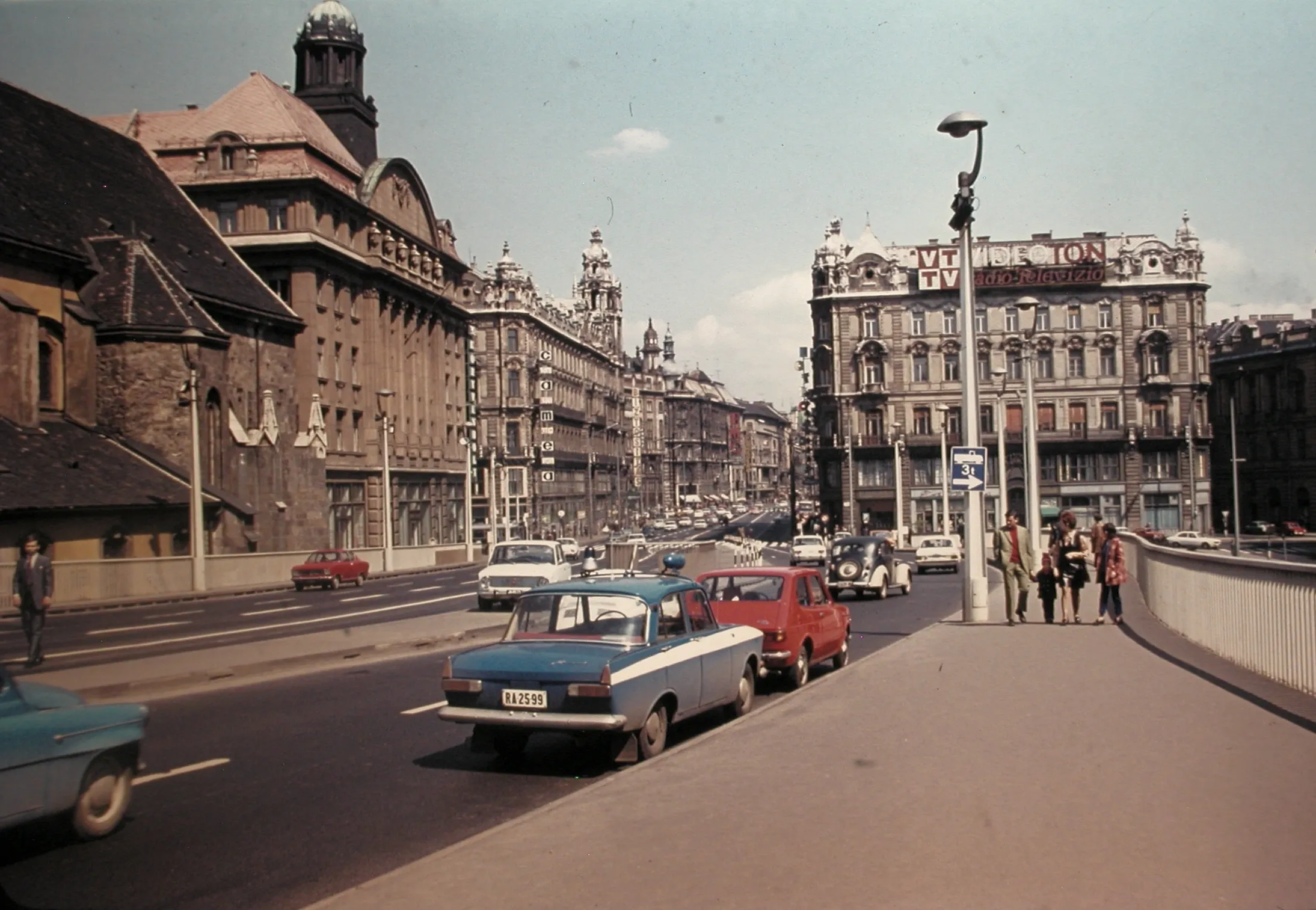 1979, Március 15 tér, Belváros