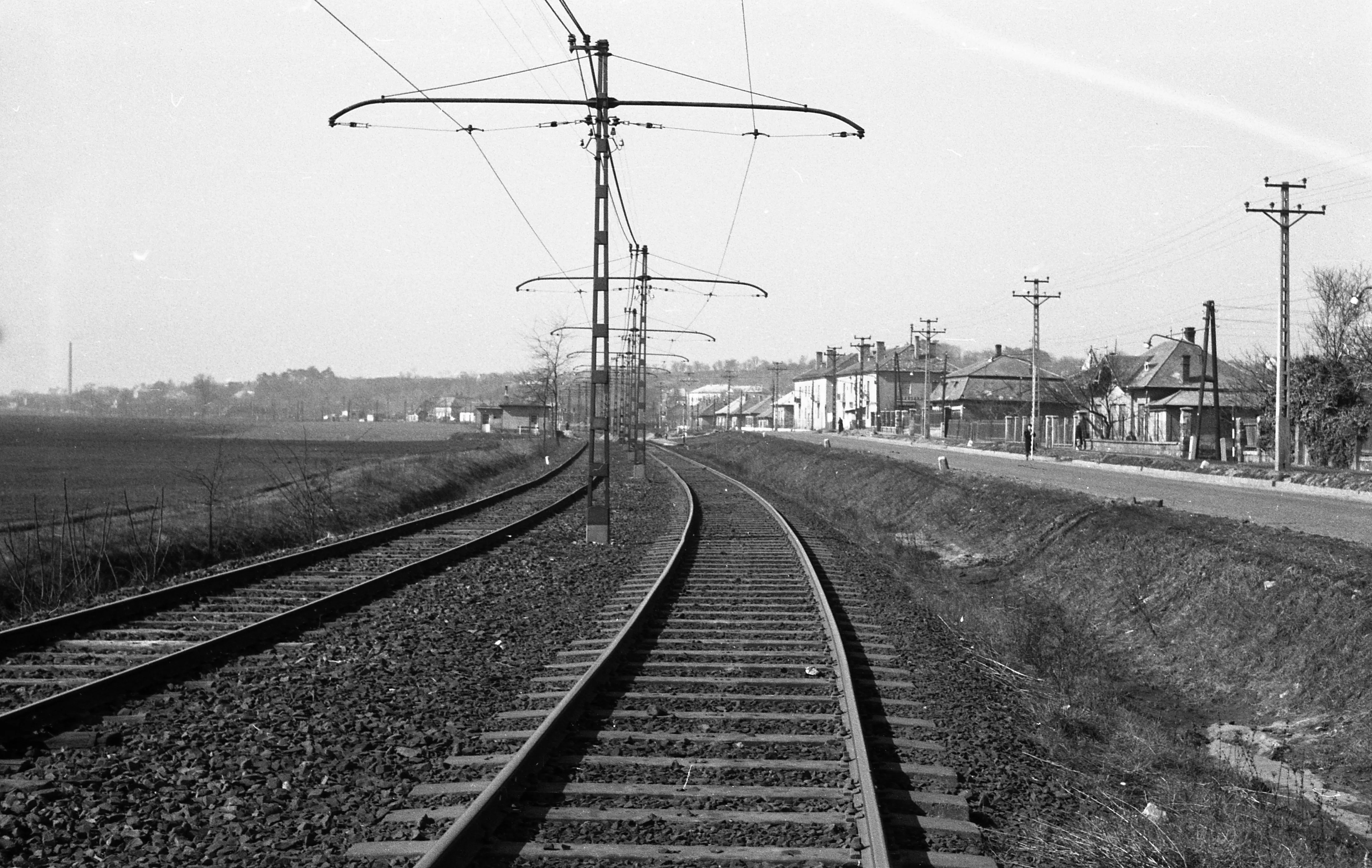 1963, Nagytétényi út a Vilmos utcától a Jókai Mór utca felé nézve, Budatétény