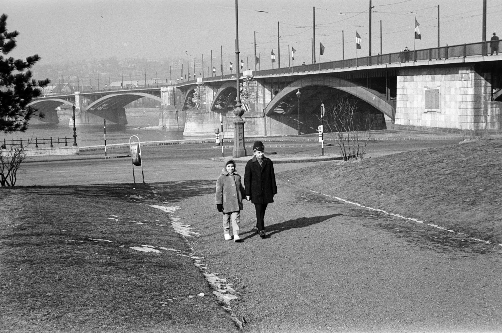 1964, Jászai Mari tér a Margit híd felé nézve, Lipótváros