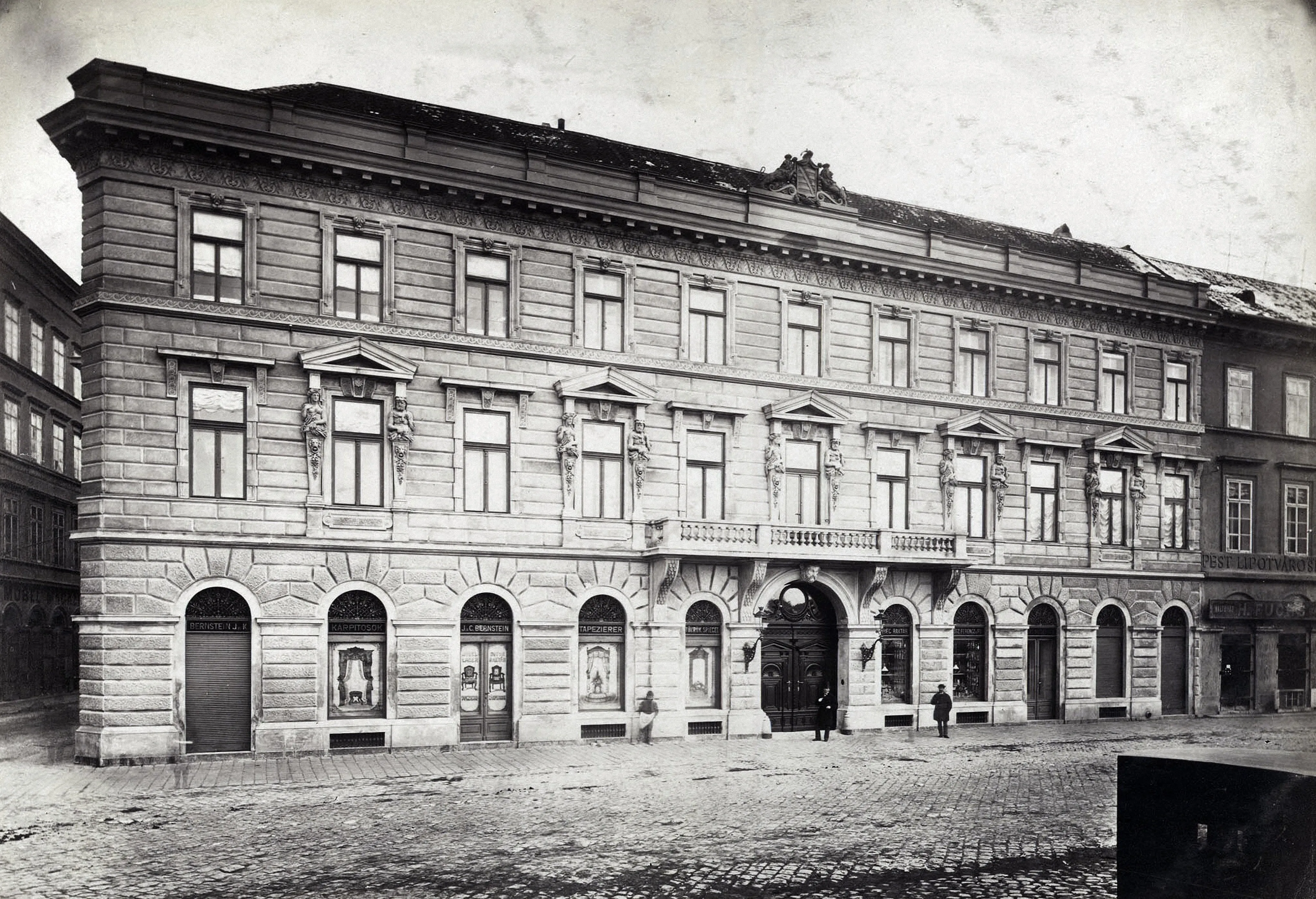 1870-es évek, Ferenc József ( Széchenyi István) tér 4., Lipótváros