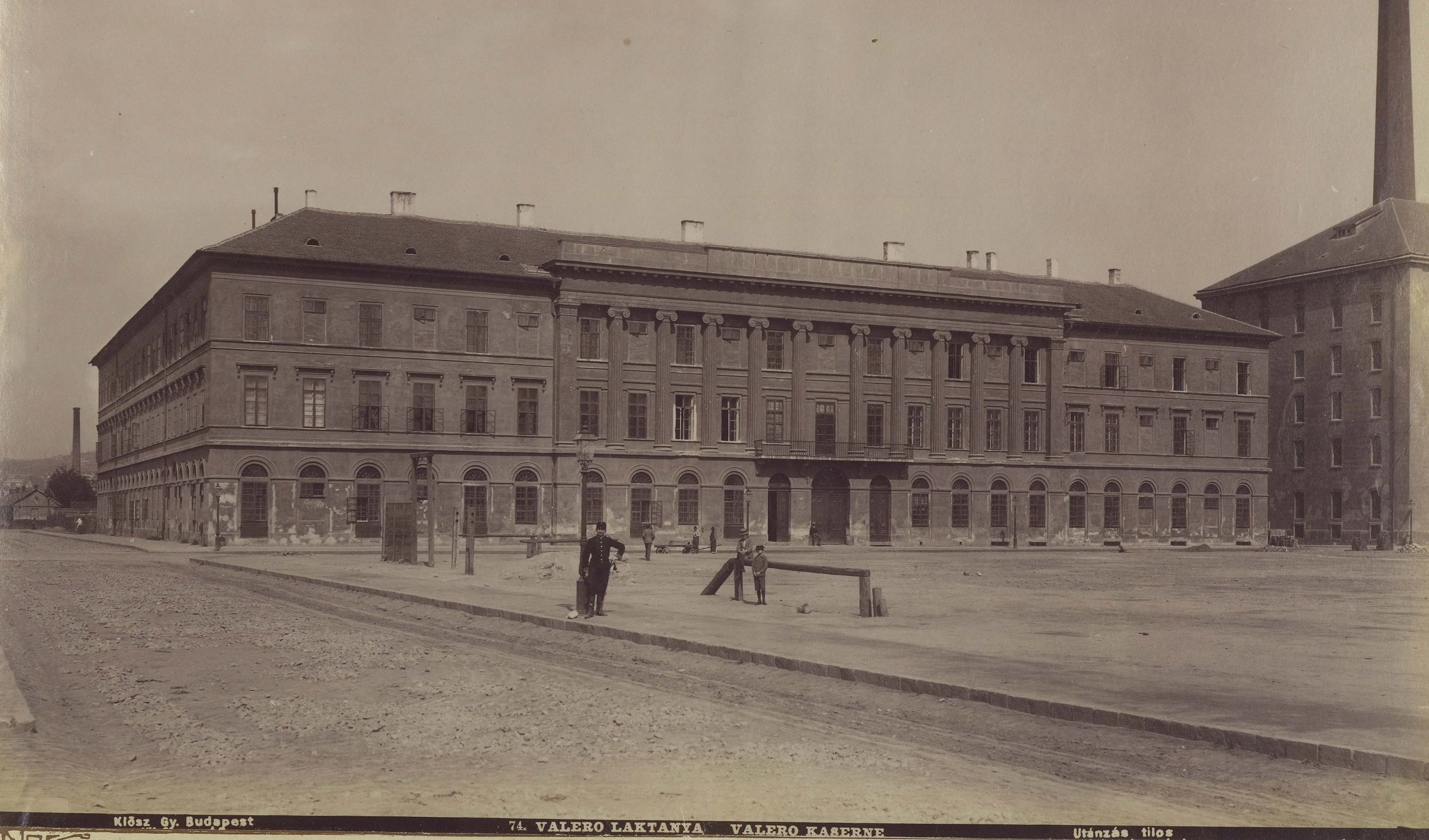 1890-es évek, Honvéd utca, Lipótváros